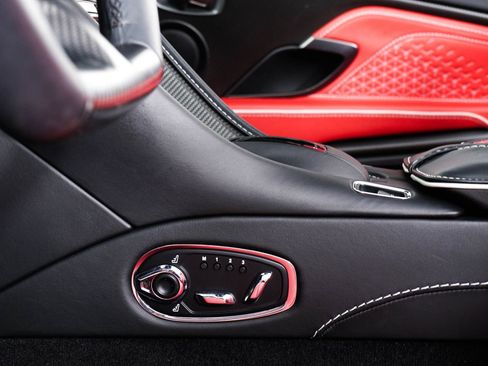 Used 2020 Aston Martin DBS Superleggera Volante RWD image 26