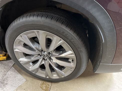 Used 2024 MAZDA CX-90 3.3 Turbo w/ Premium Package image 25