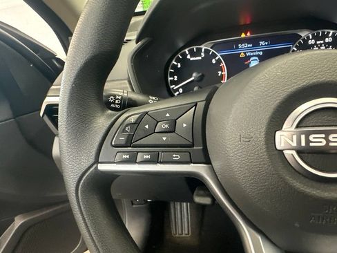 Used 2025 Nissan Altima 2.5 SV AWD/4WD image 26