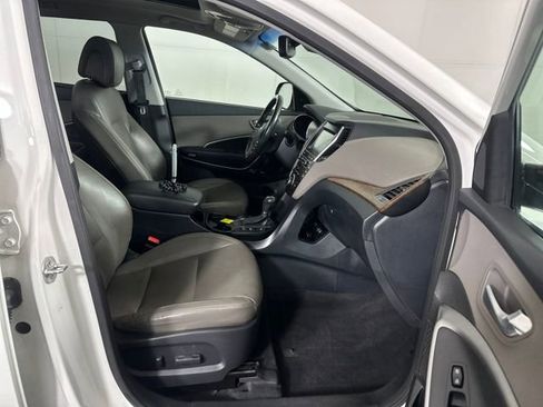 Used 2019 Hyundai Santa Fe XL image 37