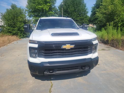 Used 2024 Chevrolet Silverado 2500 W/T w/ WT Fleet Convenience Package AWD/4WD image 8