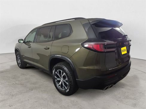Used 2025 GMC Acadia AT4 image 3