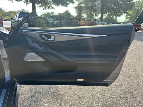 Used 2017 INFINITI Q60 w/ Premium Plus Package 2.0T image 14