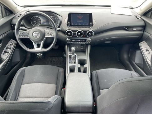 Used 2020 Nissan Sentra SV image 11