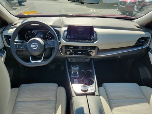 Used 2023 Nissan Rogue SV AWD/4WD image 11