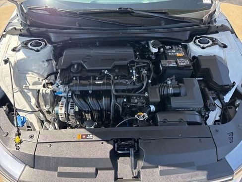 Used 2025 Kia K4 FWD image 19