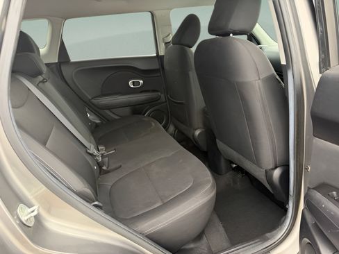 Used 2014 Kia Soul FWD image 27