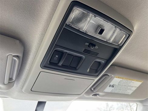 Used 2019 Toyota 4Runner SR5 w/ Four Season Floor Mat Package image 35