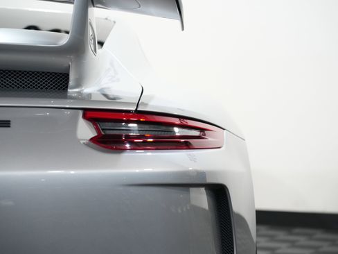 Used 2018 Porsche 911 GT3 image 19