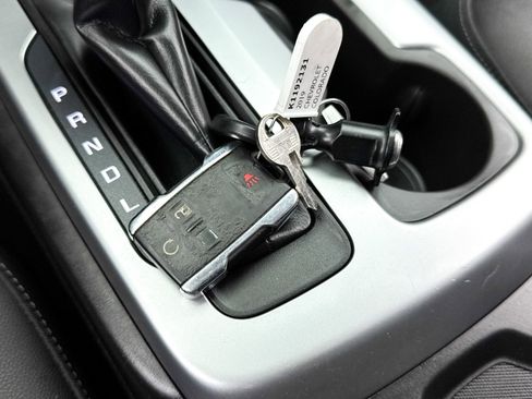 Used 2019 Chevrolet Colorado ZR2 image 37