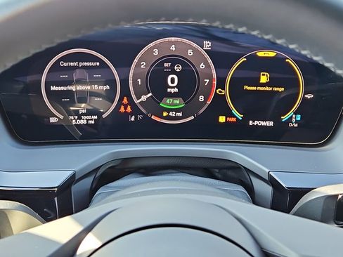 Certified 2026 Porsche Panamera 4 AWD/4WD image 32