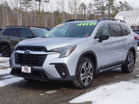 Used 2025 Subaru Ascent Limited image 1