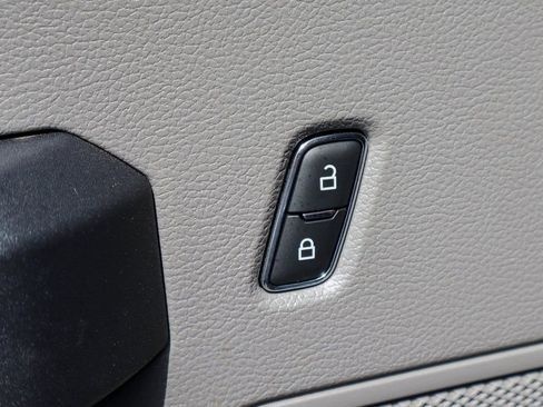 Used 2020 Ford F150 XL image 13