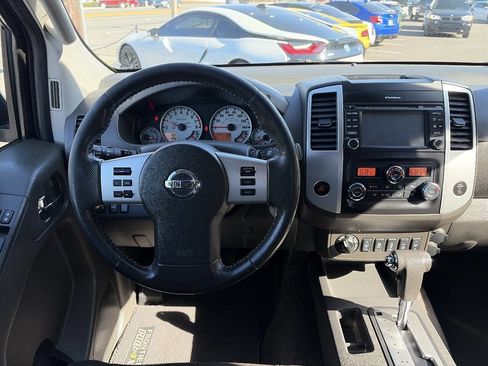 Used 2015 Nissan Frontier PRO-4X w/ Pro-4x Luxury Package AWD/4WD image 27