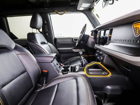 Used 2021 Ford Bronco Badlands image 28