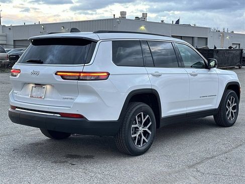 New 2025 Jeep Grand Cherokee L Limited image 3