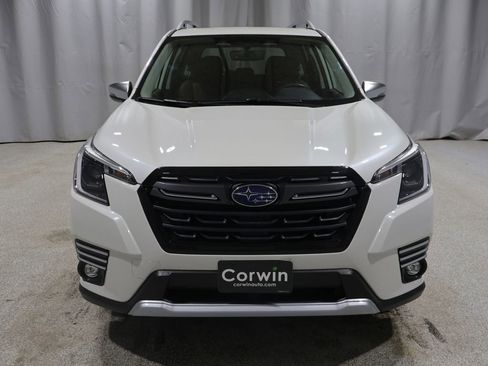 Used 2022 Subaru Forester Touring AWD/4WD image 18