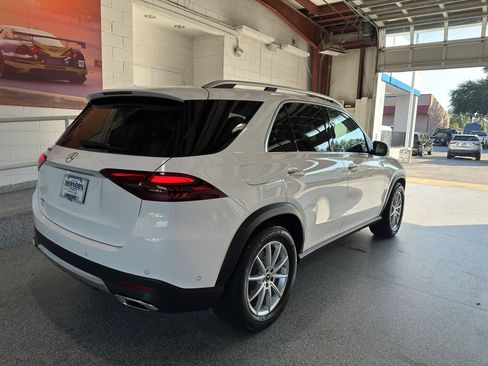 Used 2025 Mercedes-Benz GLE 350 4MATIC image 4