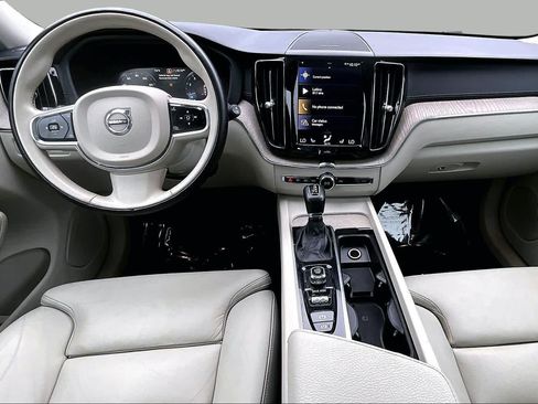 Used 2019 Volvo XC60 T5 Inscription AWD/4WD image 16