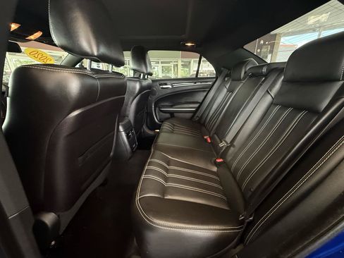 Used 2020 Chrysler 300 S w/ 300S Premium Group AWD/4WD image 34