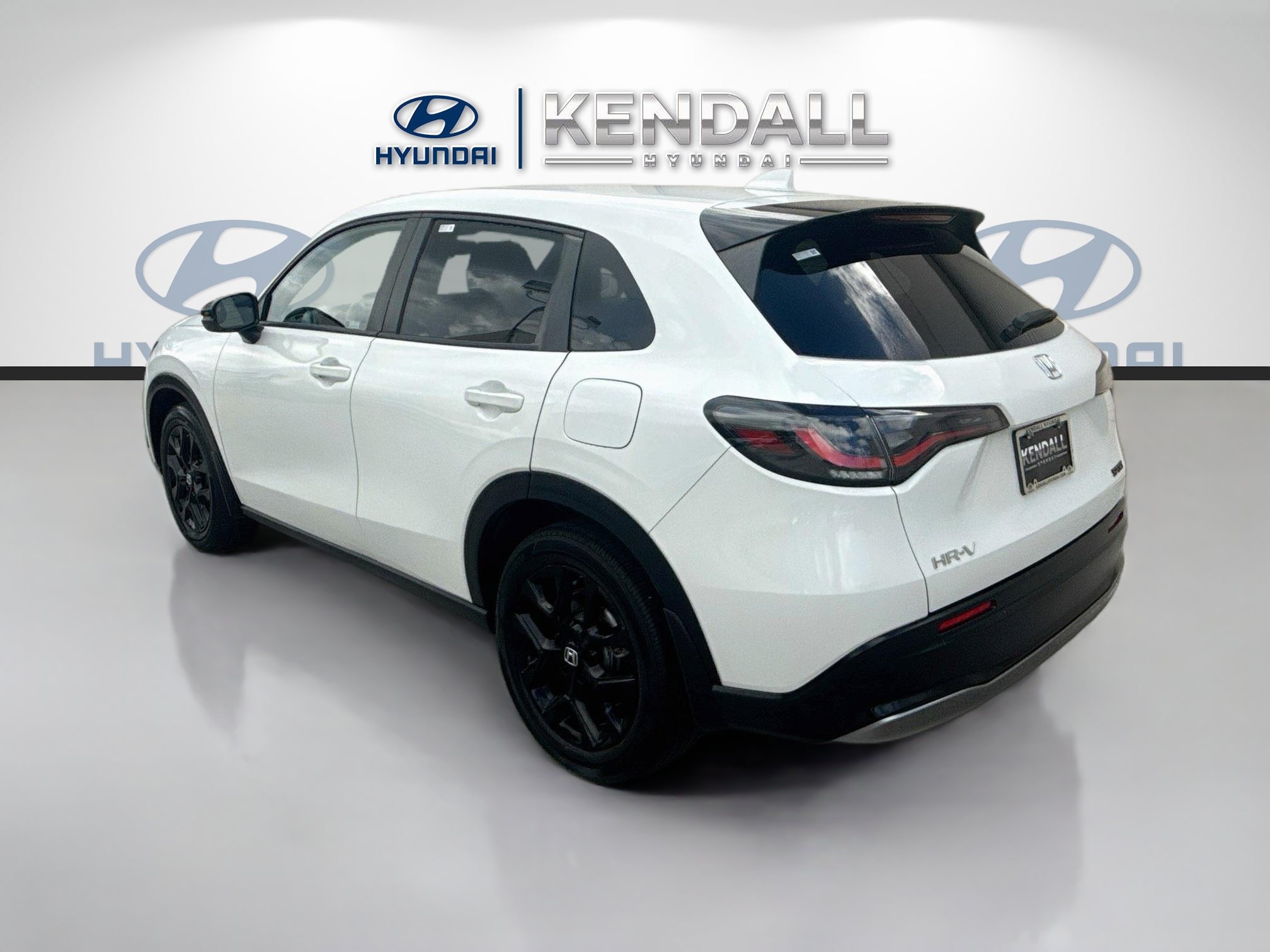 Used 2024 Honda HR-V Sport image 4