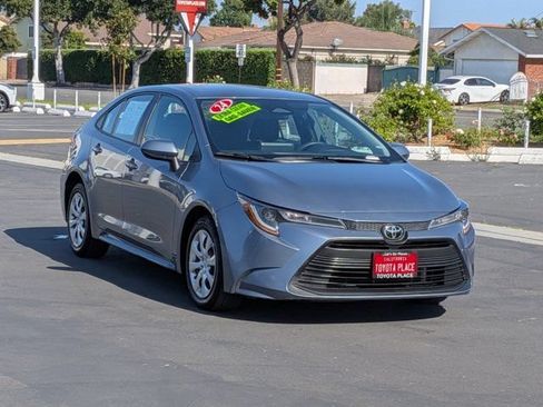 Used 2024 Toyota Corolla LE FWD image 3