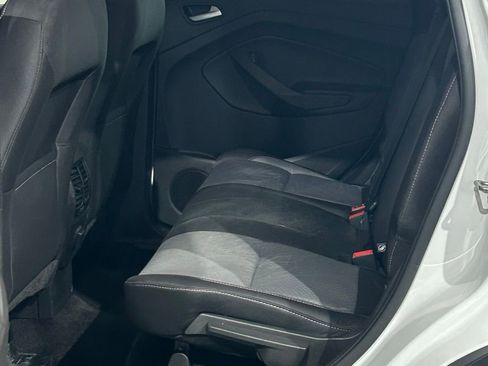 Used 2018 Ford Escape SE AWD/4WD image 38