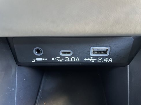 Certified 2024 Subaru Outback Limited image 23