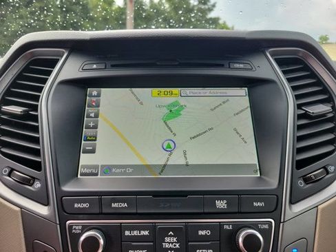 Used 2018 Hyundai Santa Fe Sport w/ 2.0T Ultimate Tech Package 05 FWD image 25