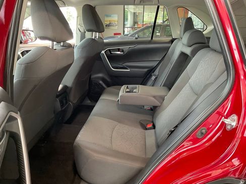 Certified 2025 Toyota RAV4 XLE AWD/4WD image 20