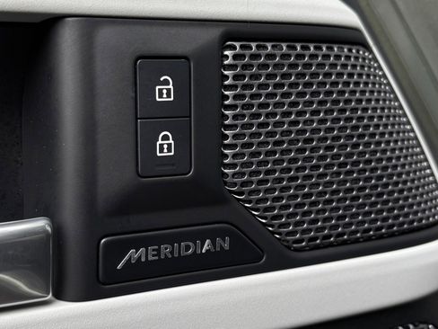 Used 2024 Land Rover Defender 110 S AWD/4WD image 62
