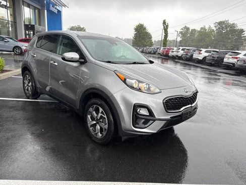 Used 2020 Kia Sportage LX w/ LX Popular Package AWD/4WD image 3