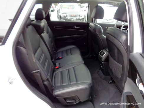 Used 2019 Kia Sorento EX w/ EX Touring Package image 28