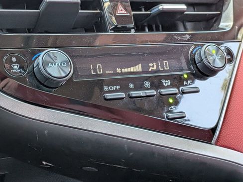 Used 2023 Toyota Camry XSE image 8