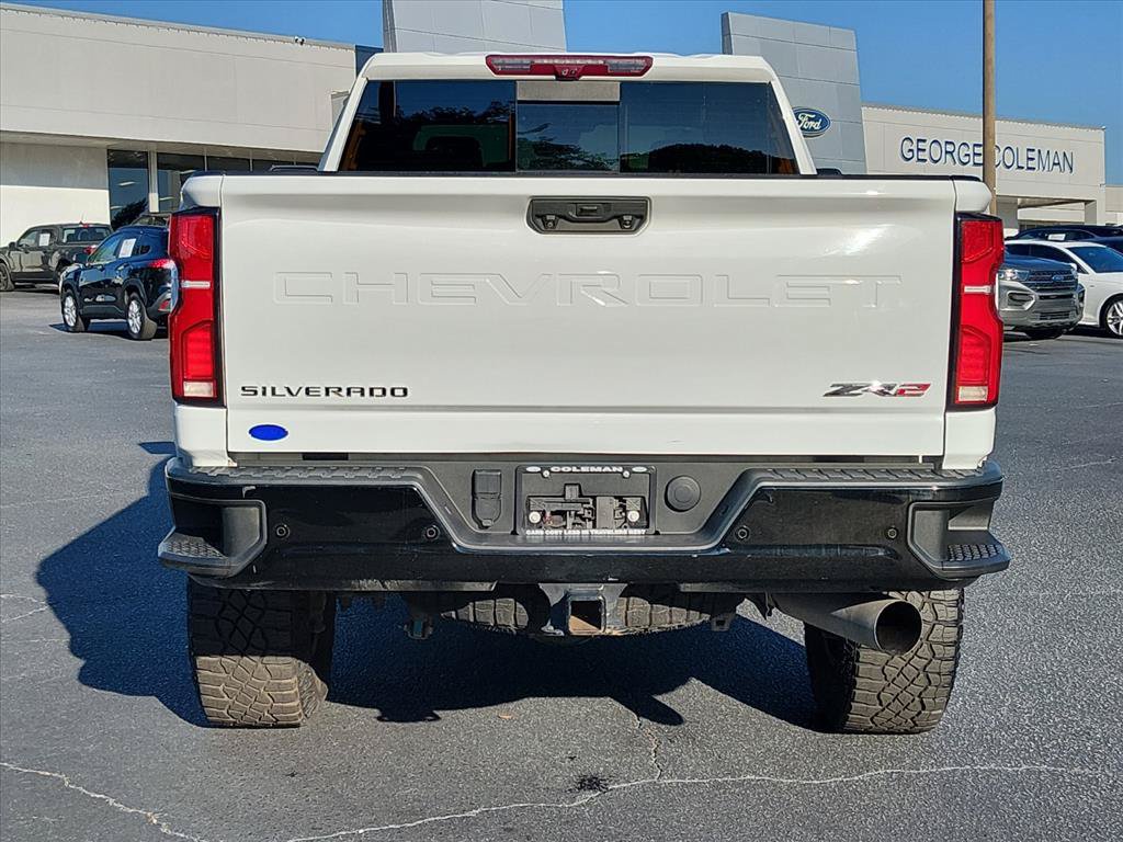 Used 2024 Chevrolet Silverado 2500 ZR2 w/ Technology Package AWD/4WD image 5