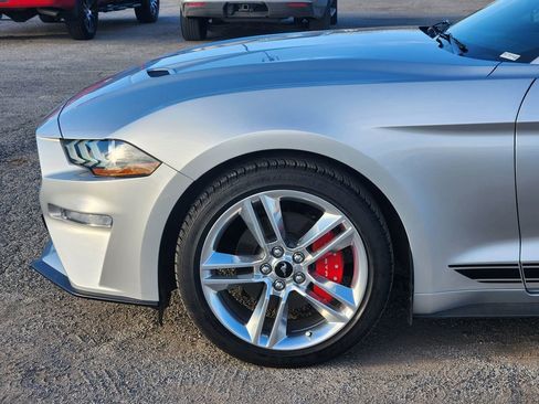 Used 2018 Ford Mustang Premium w/ Equipment Group 201A image 8