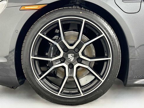 Used 2025 Porsche Taycan image 31