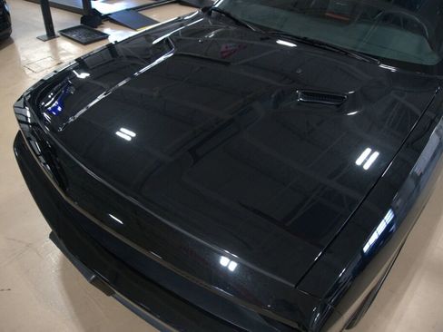 Used 2014 Dodge Challenger SRT8 w/ Harman/Kardon Audio Group image 11