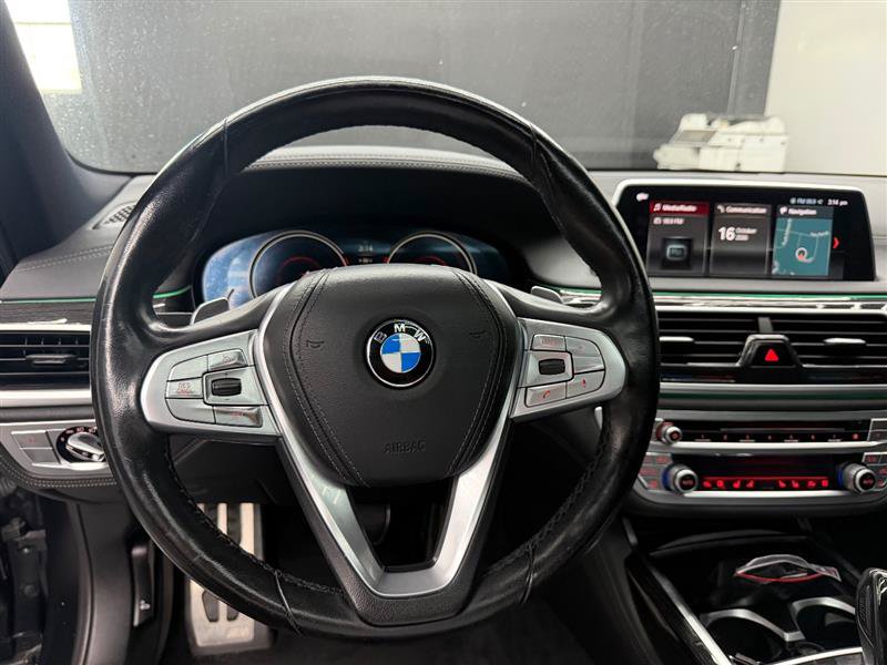 Used 2018 BMW 750i xDrive AWD/4WD image 13