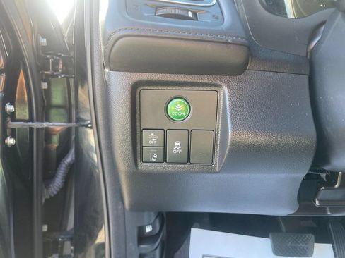 Used 2021 Honda HR-V EX image 14