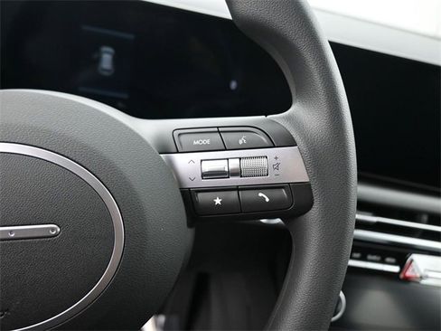 New 2026 Hyundai Tucson SEL image 18