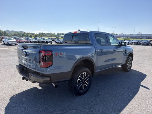 Used 2025 Ford Ranger Lariat w/ FX4 Off-Road Package AWD/4WD image 4