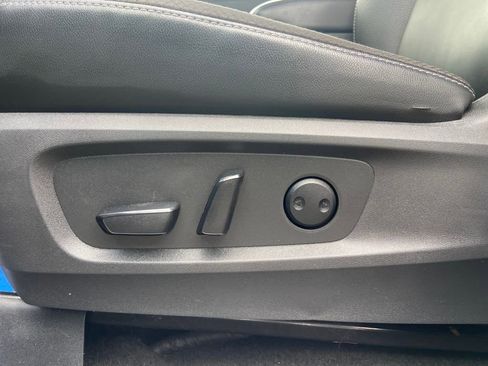 Used 2023 Nissan Pathfinder SL w/ Lighting Package (N92) image 26