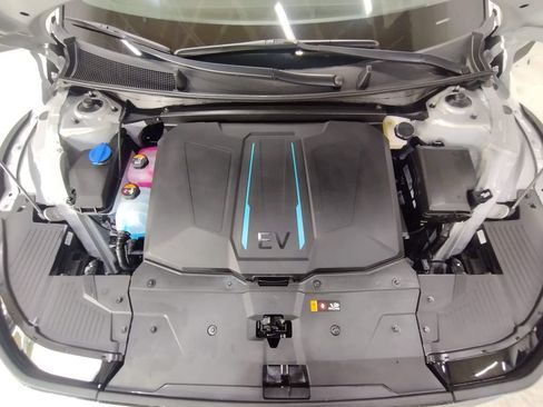 Certified 2023 Hyundai Ioniq 5 SEL AWD/4WD image 12