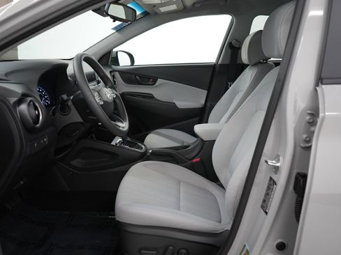 Used 2023 Hyundai Kona SEL image 18