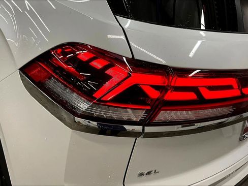 New 2026 Volkswagen Atlas Cross Sport SEL image 25