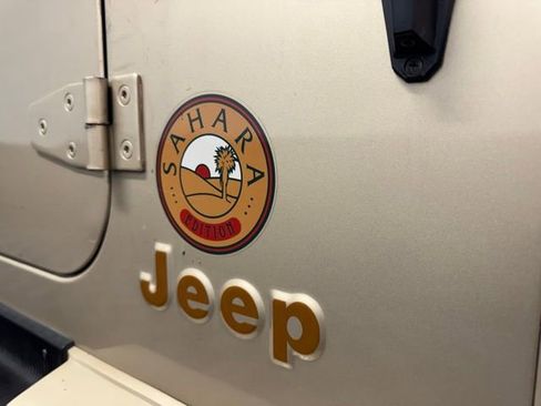 Used 1994 Jeep Wrangler Sahara AWD/4WD image 25