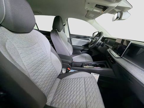 New 2026 Volkswagen Tiguan S FWD image 26