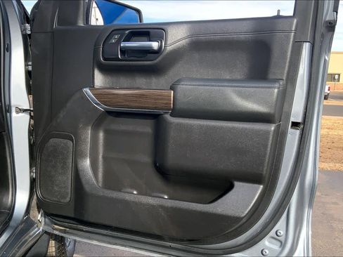 Used 2019 Chevrolet Silverado 1500 LT w/ Texas Edition image 22