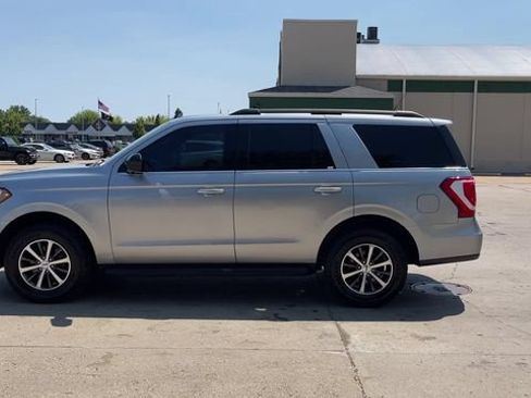 Used 2021 Ford Expedition XL AWD/4WD image 5